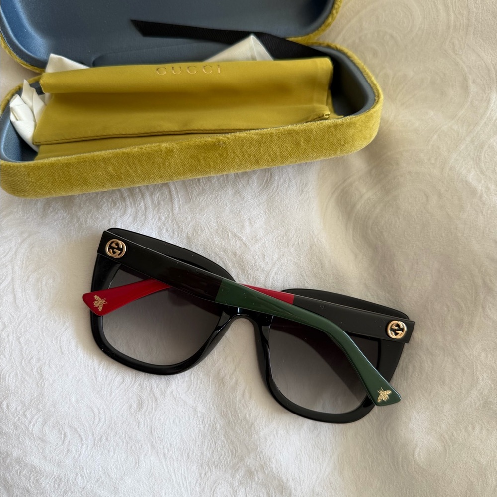 Gucci Black Sunglasses with Red and Green Temples
